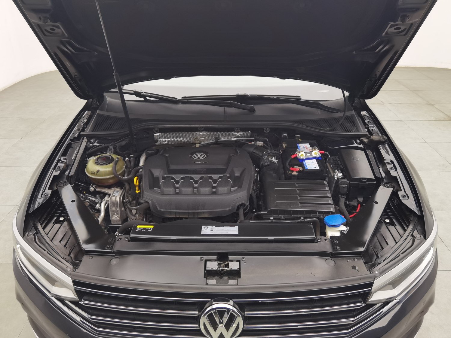 Used Volkswagen Magotan 2020 2.0 AT