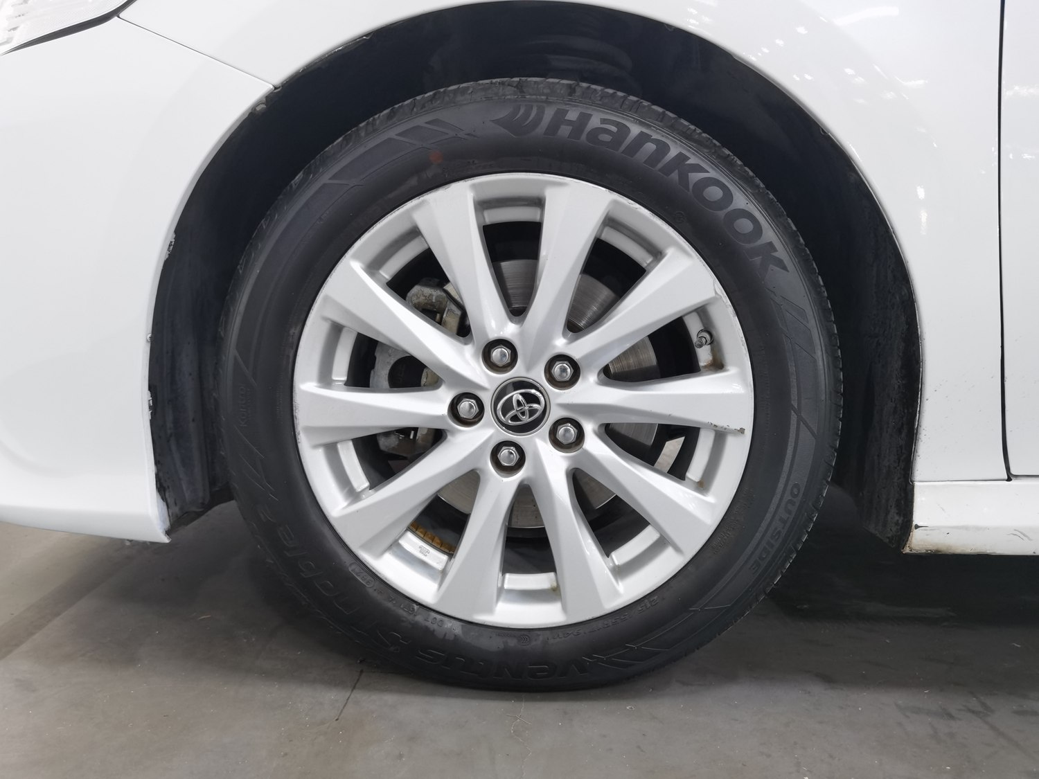 Used Toyota Camry 2018 2.0 AT
