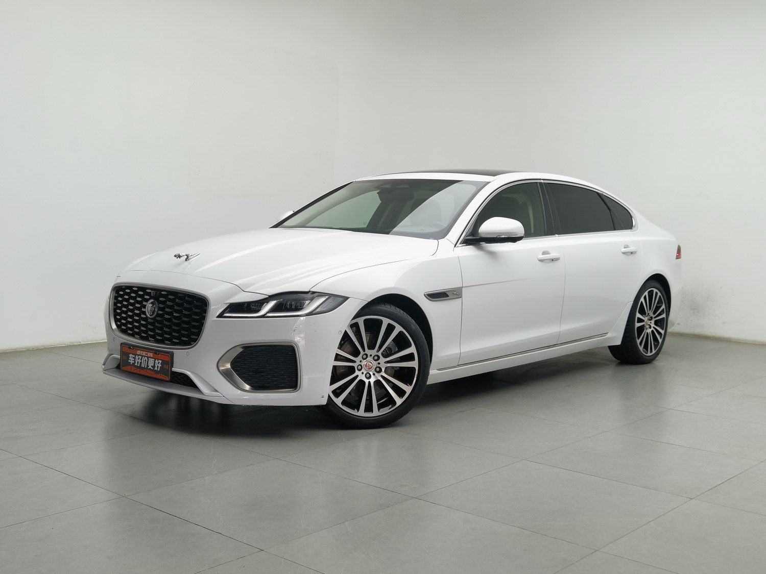 Used Jaguar XFL 2022 2.0 AT