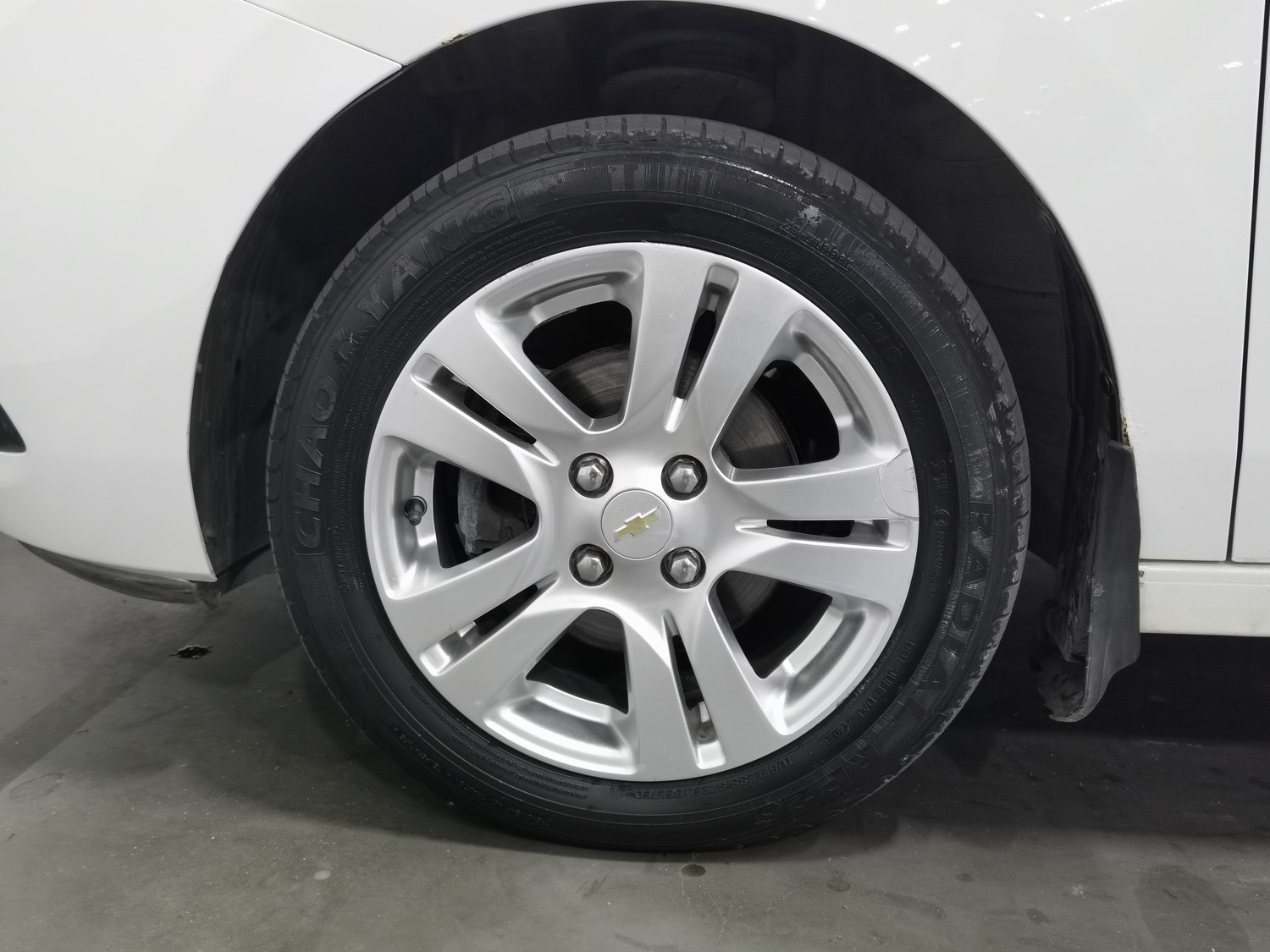 Used Chevrolet Lova RV 2016 1.5 AT