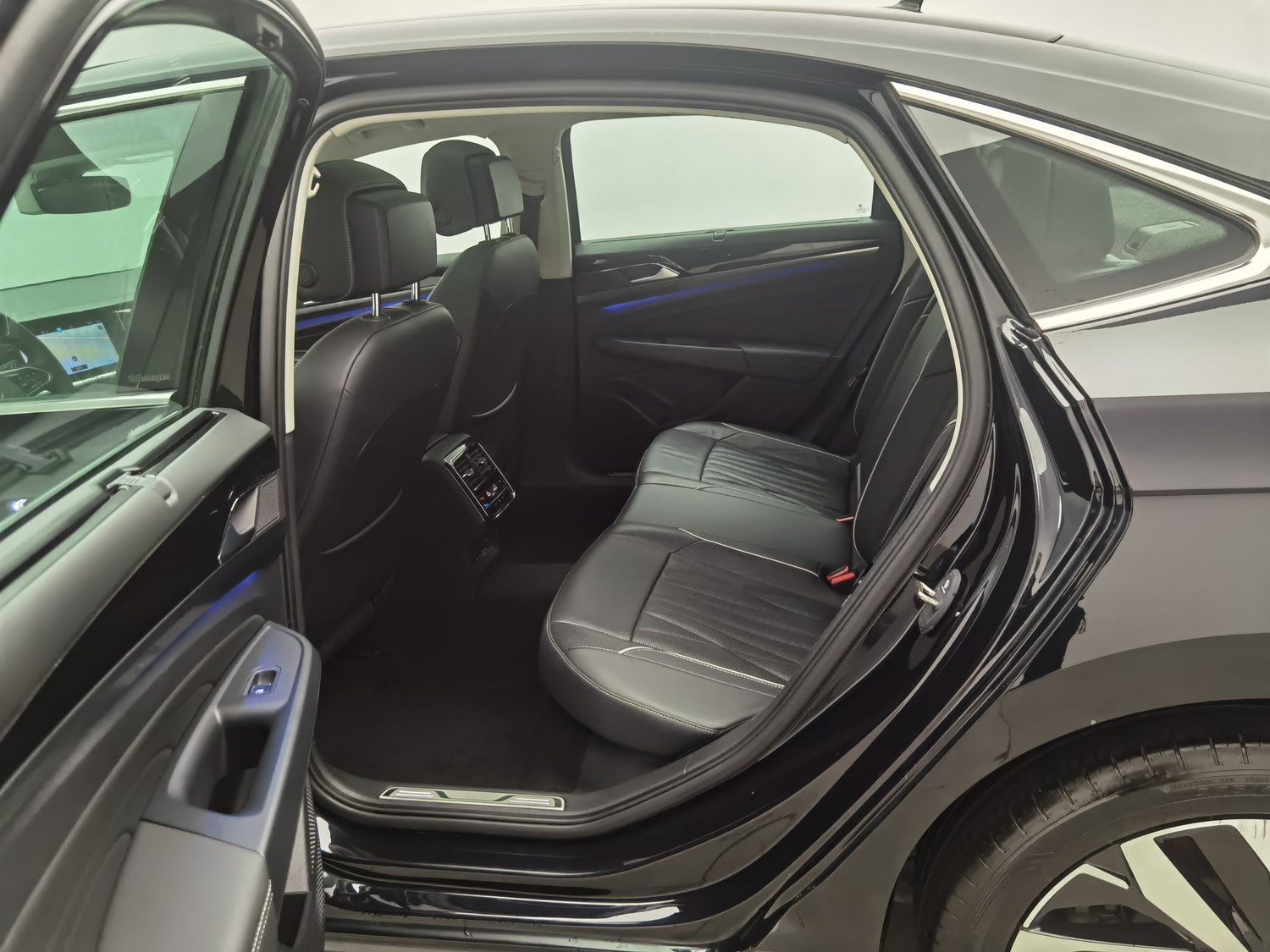 Used Volkswagen Passat 2022 2.0 AT