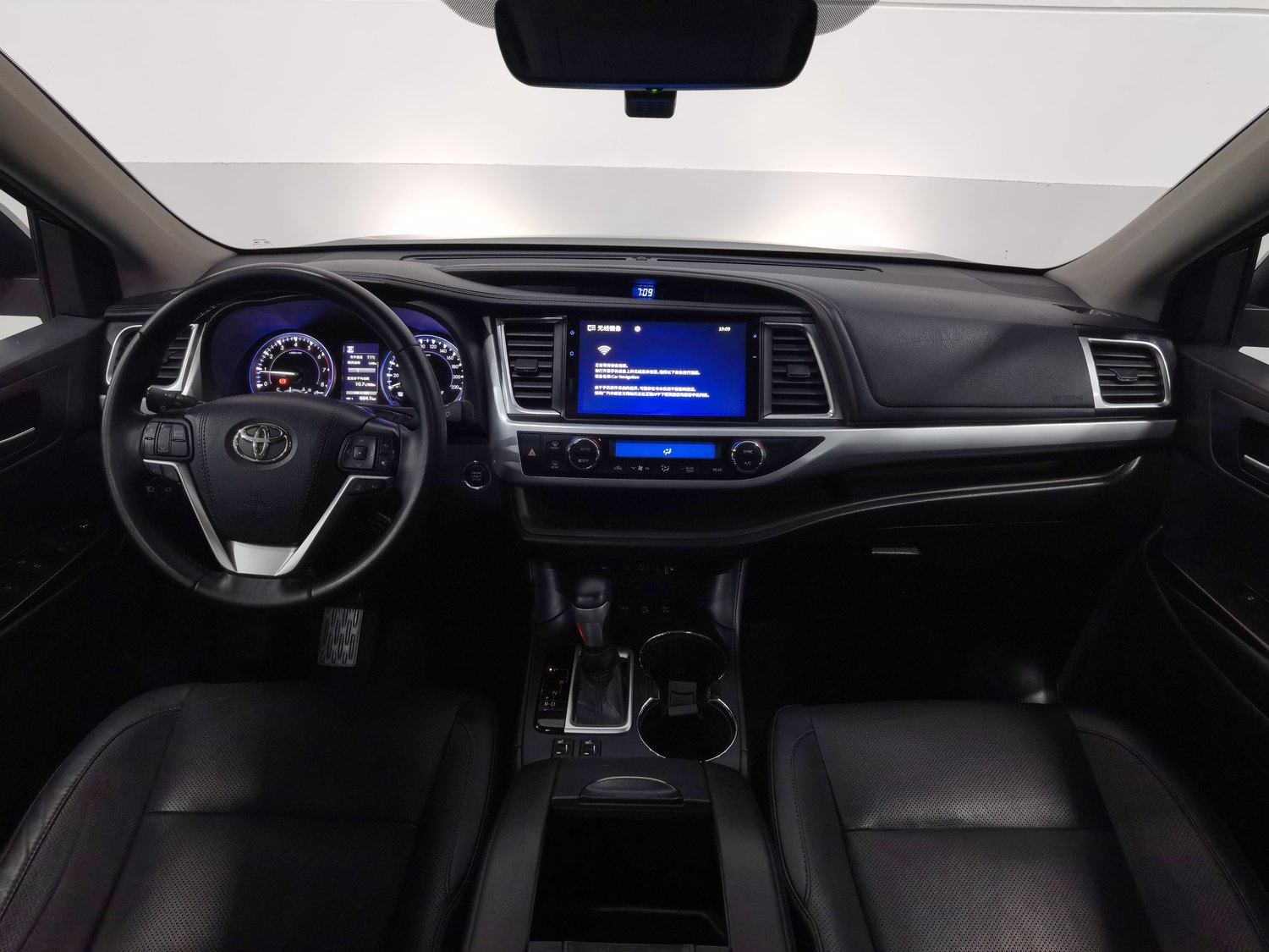 Used Toyota Highlander 2018 2.0 AT