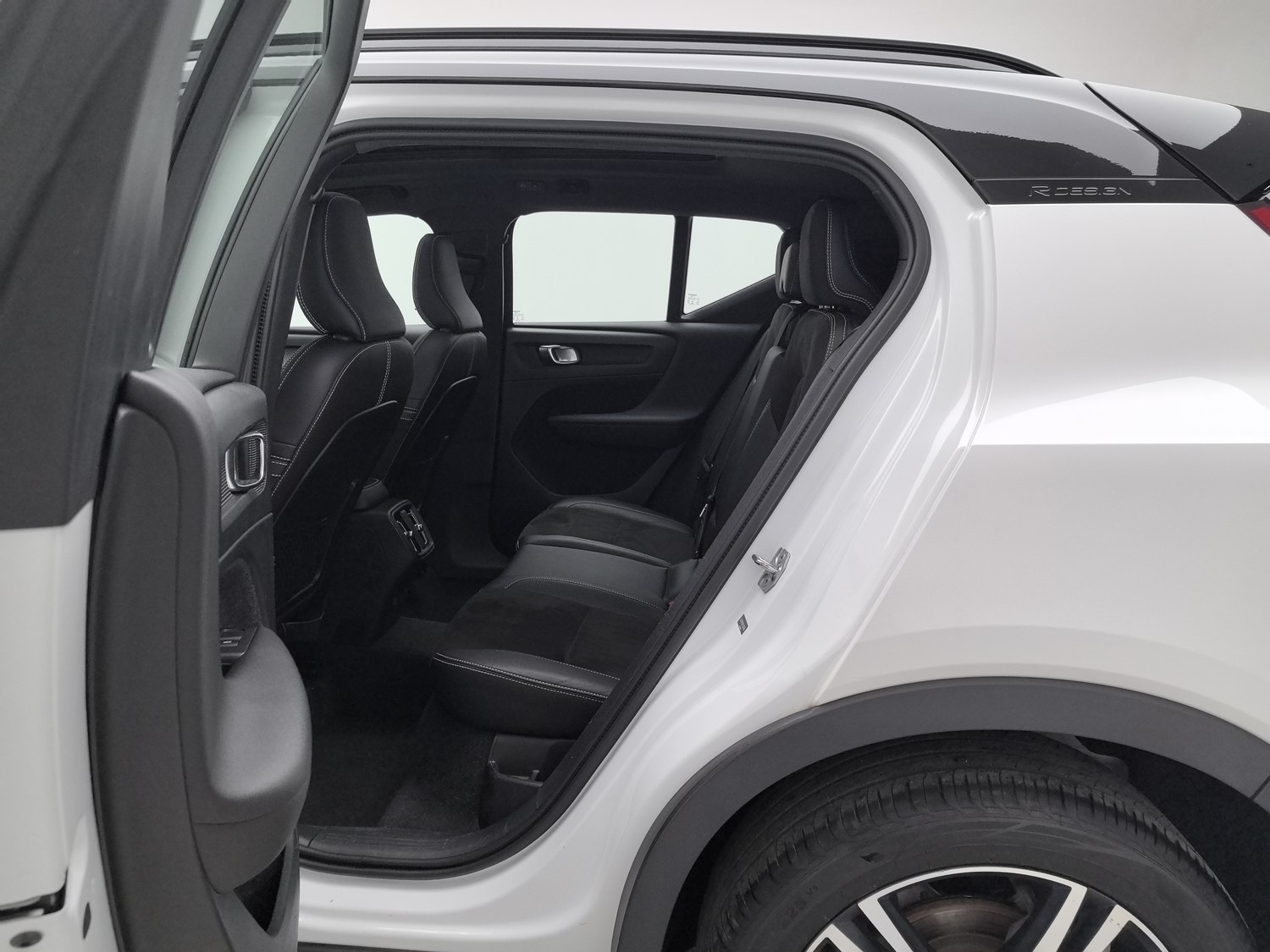 Used Volvo XC40 2020 2.0 AT