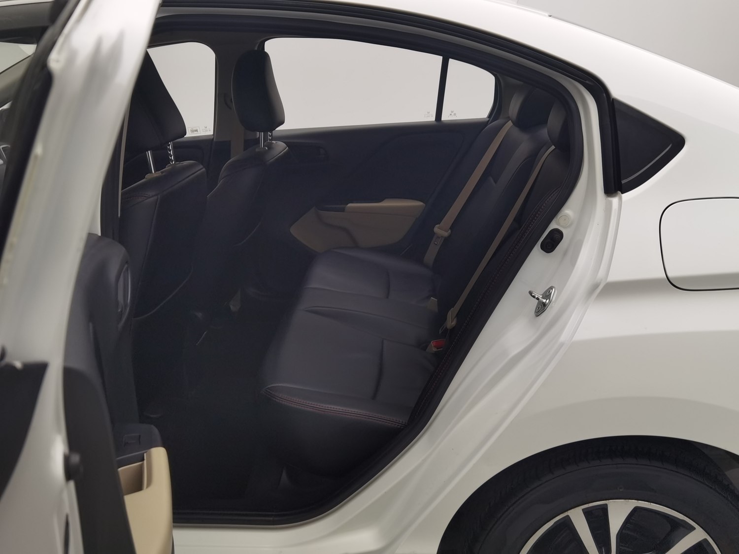 Used Honda Gienia 2016 1.5 AT