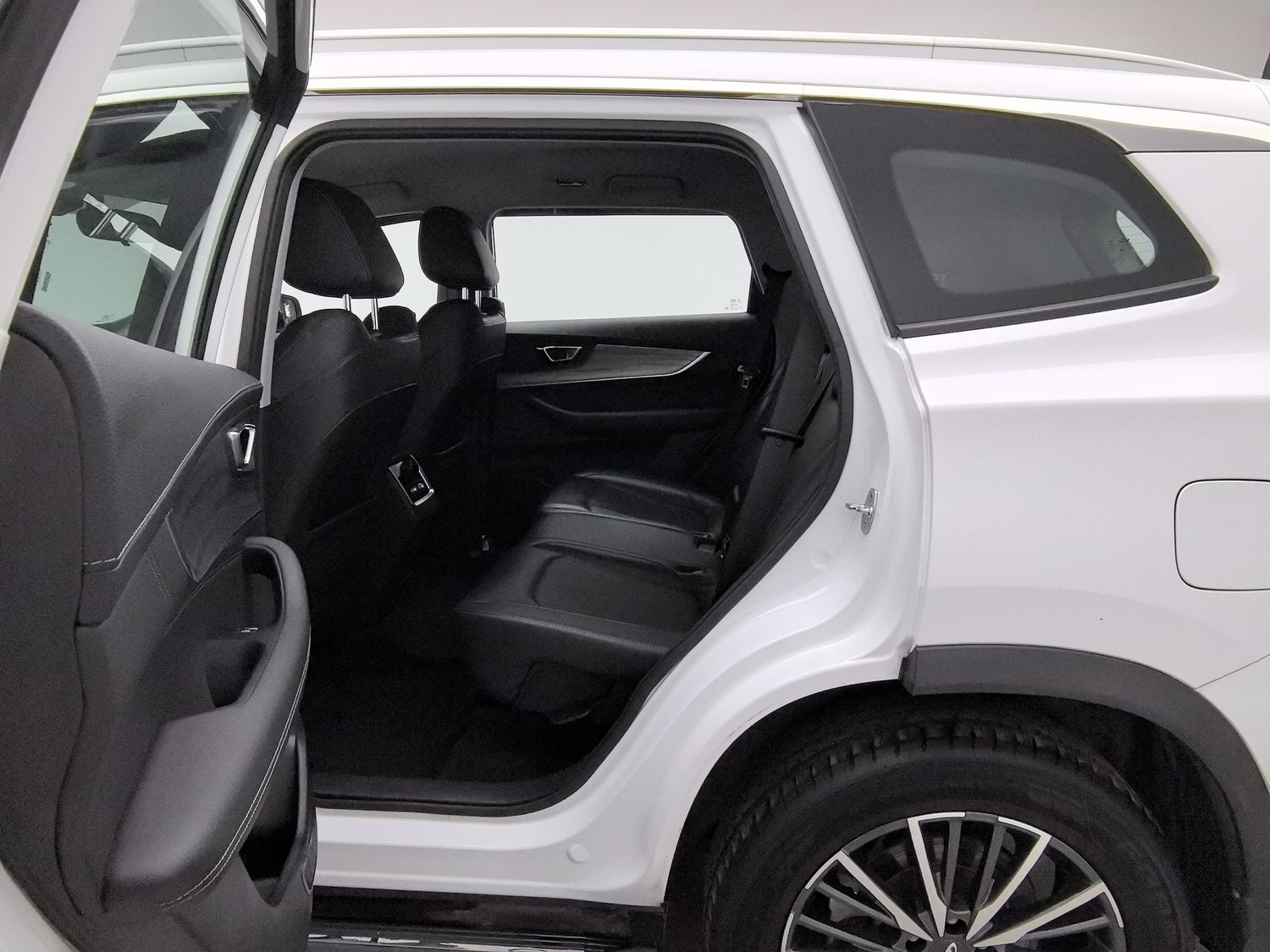 Used Chery Tiggo 8 PLUS 鲲鹏e+ 2022 1.5 AT