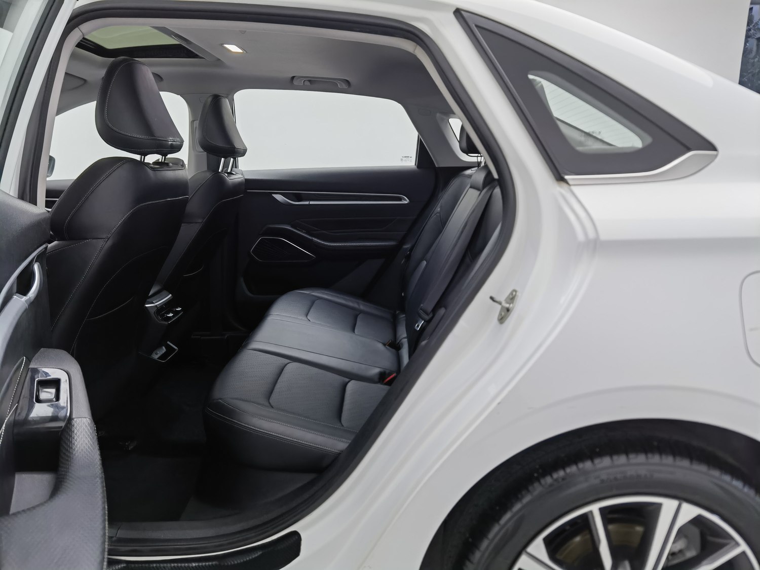 Used Geely Emgrand 2022 1.5 AT