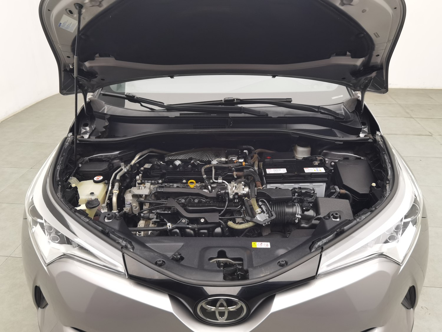 Used Toyota C-HR 2020 2.0 AT