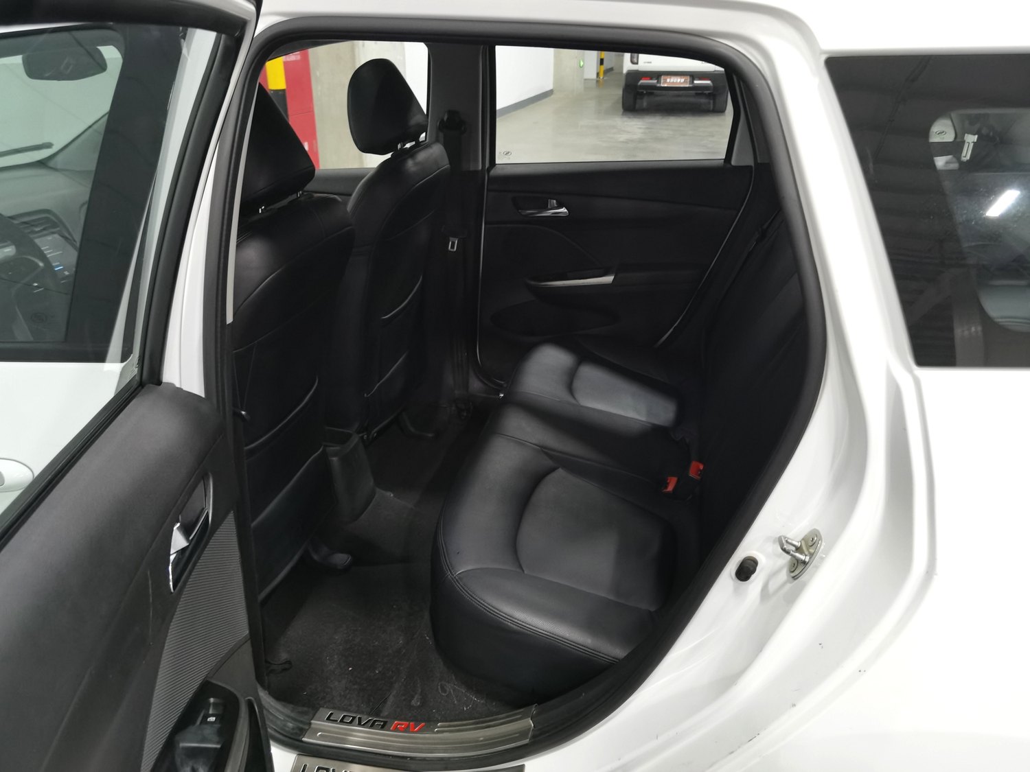 Used Chevrolet Lova RV 2016 1.5 AT