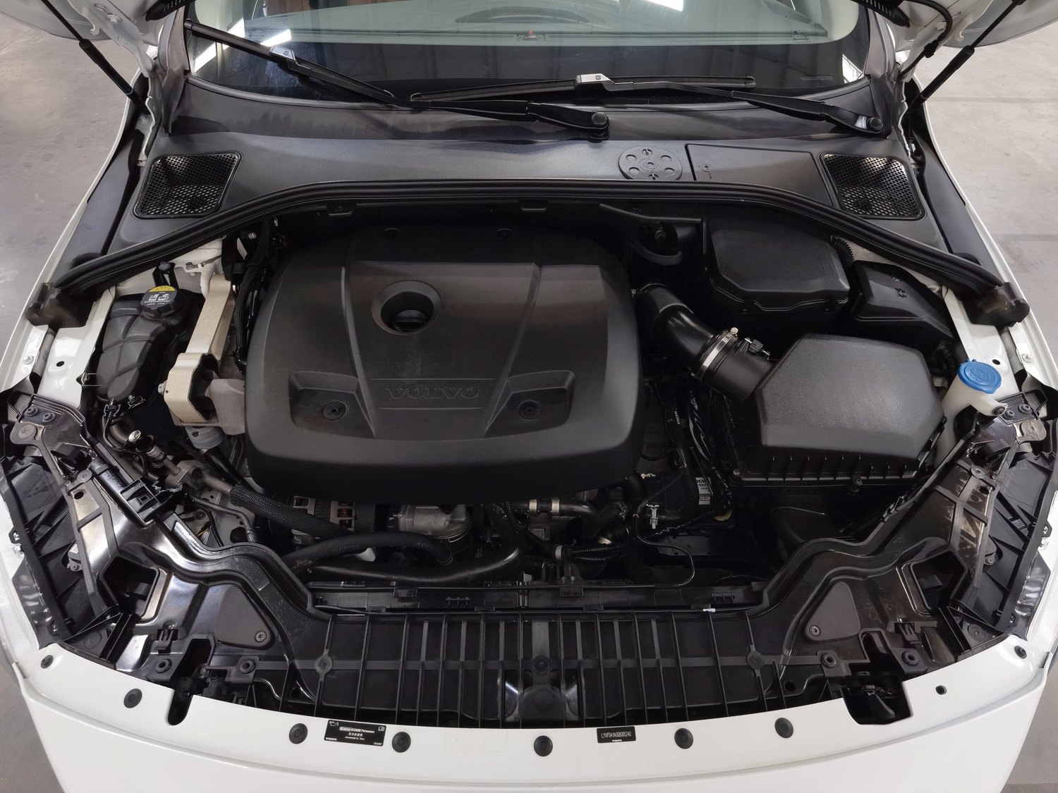 Used Volvo S60 2016 2.0 AT