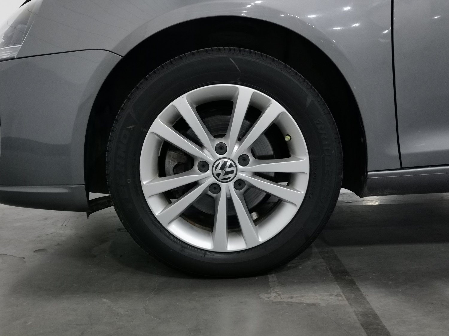 Used Volkswagen Sagitar 2011 1.6 MT