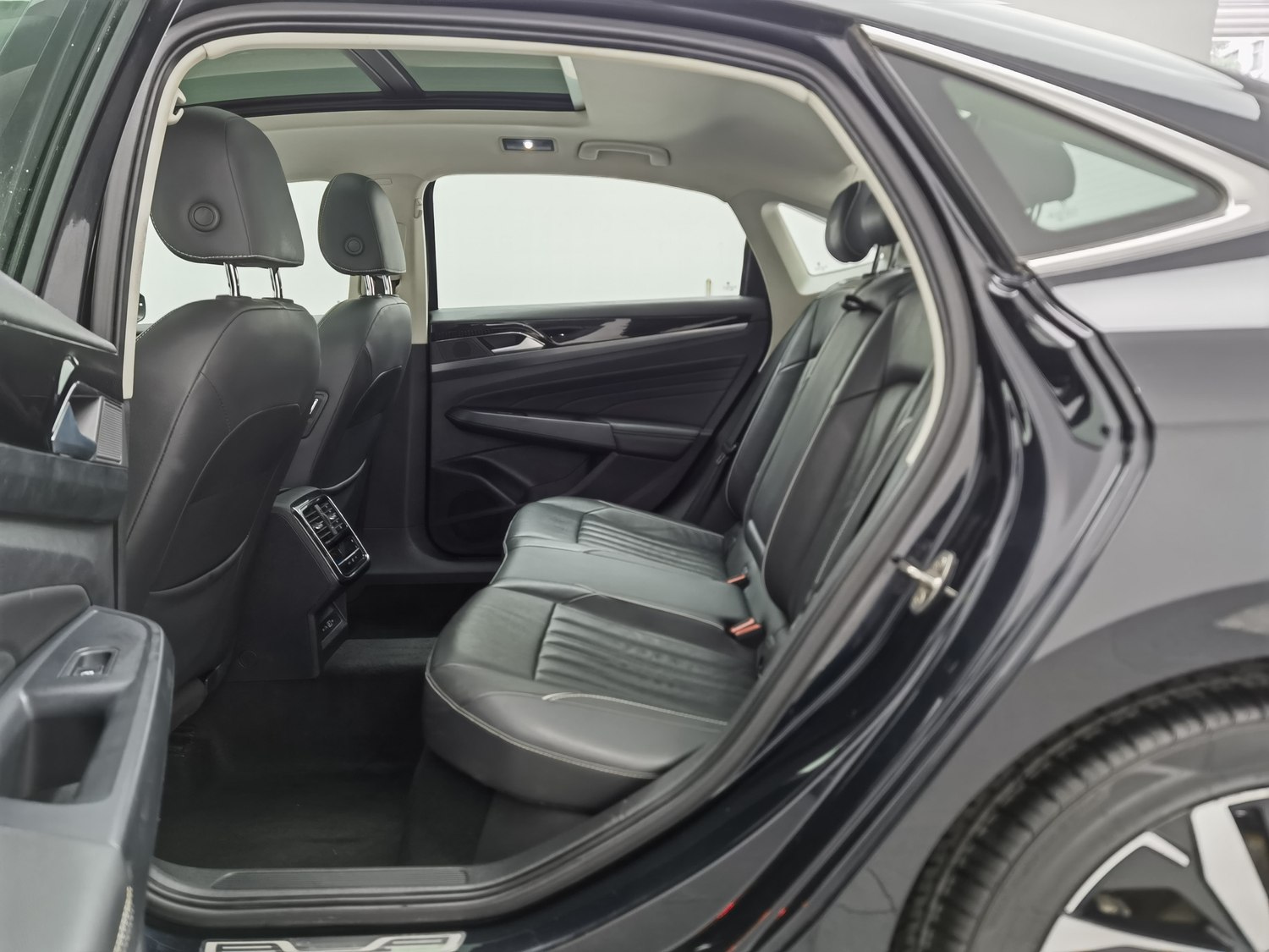 Used Volkswagen Passat 2022 2.0 AT
