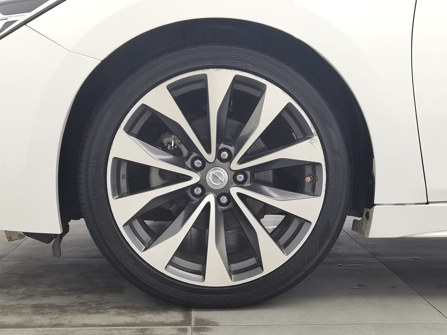 Used Nissan Cima 2016 2.5 AT