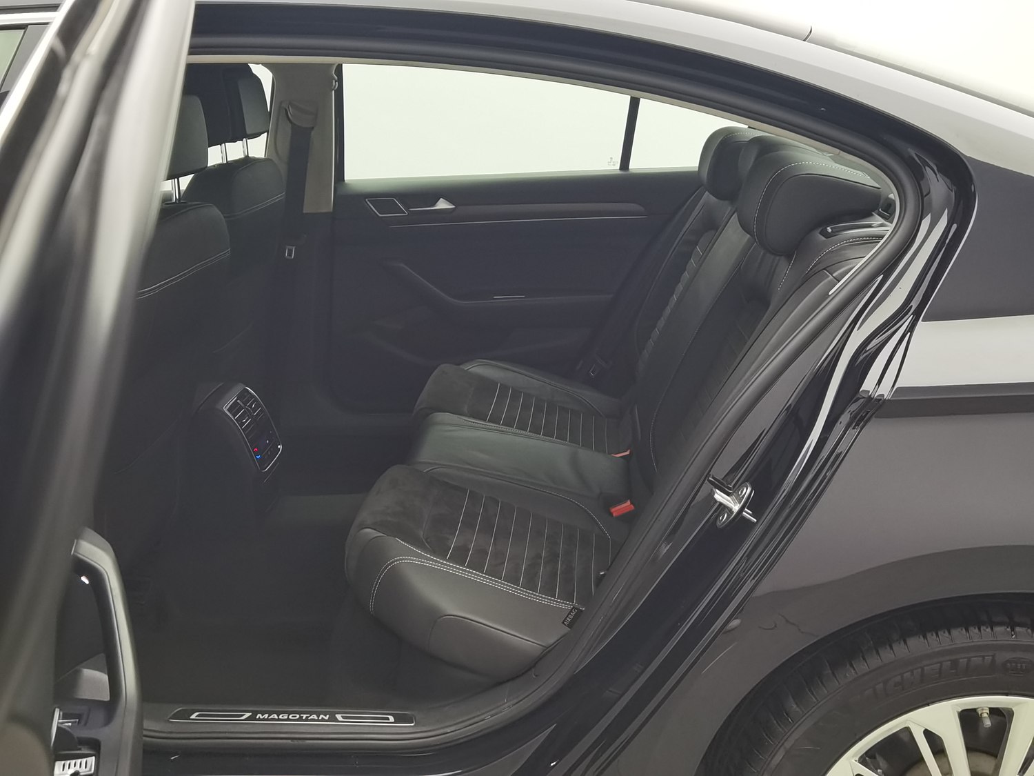 Used Volkswagen Magotan 2020 2.0 AT