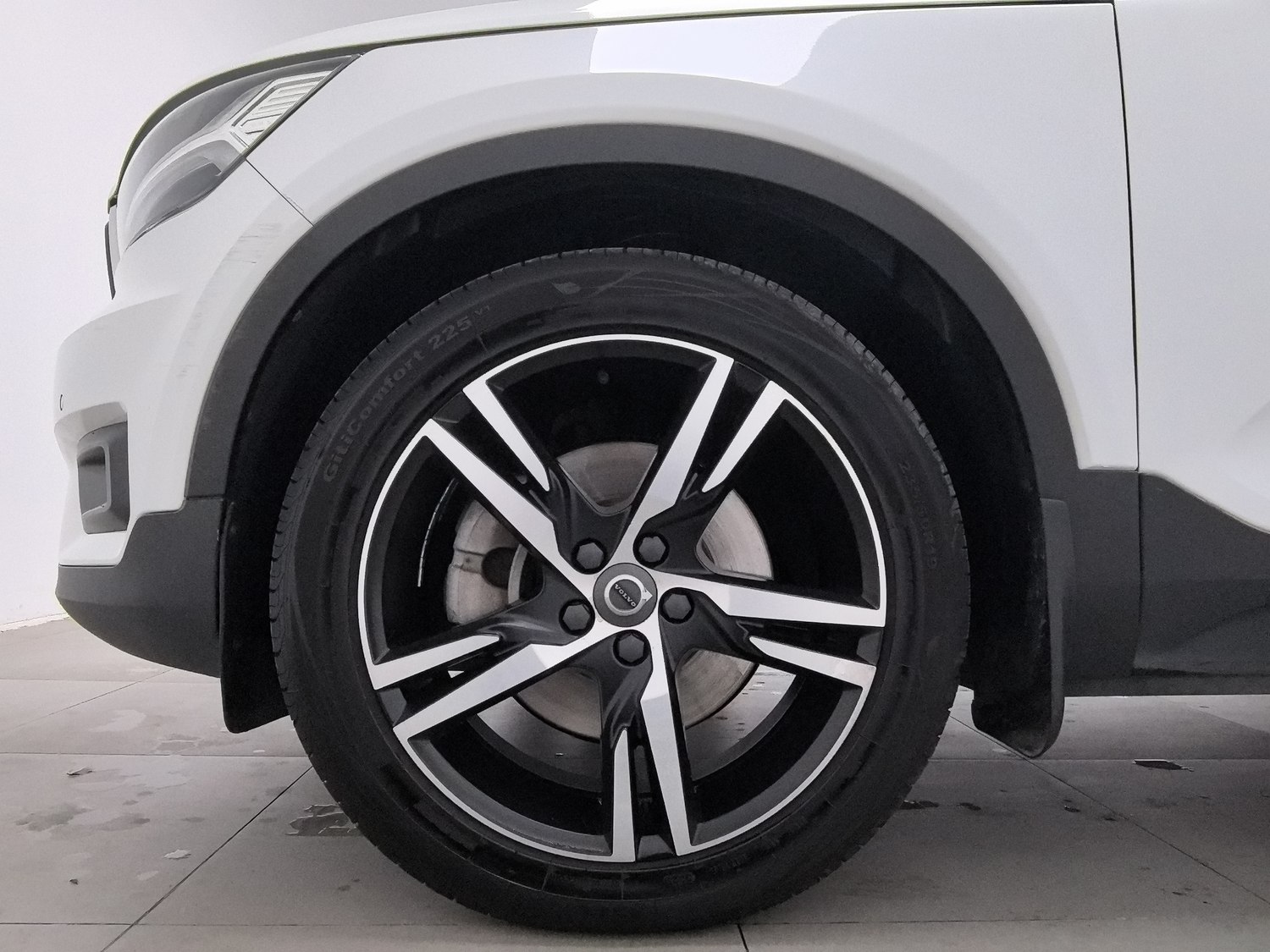 Used Volvo XC40 2020 2.0 AT