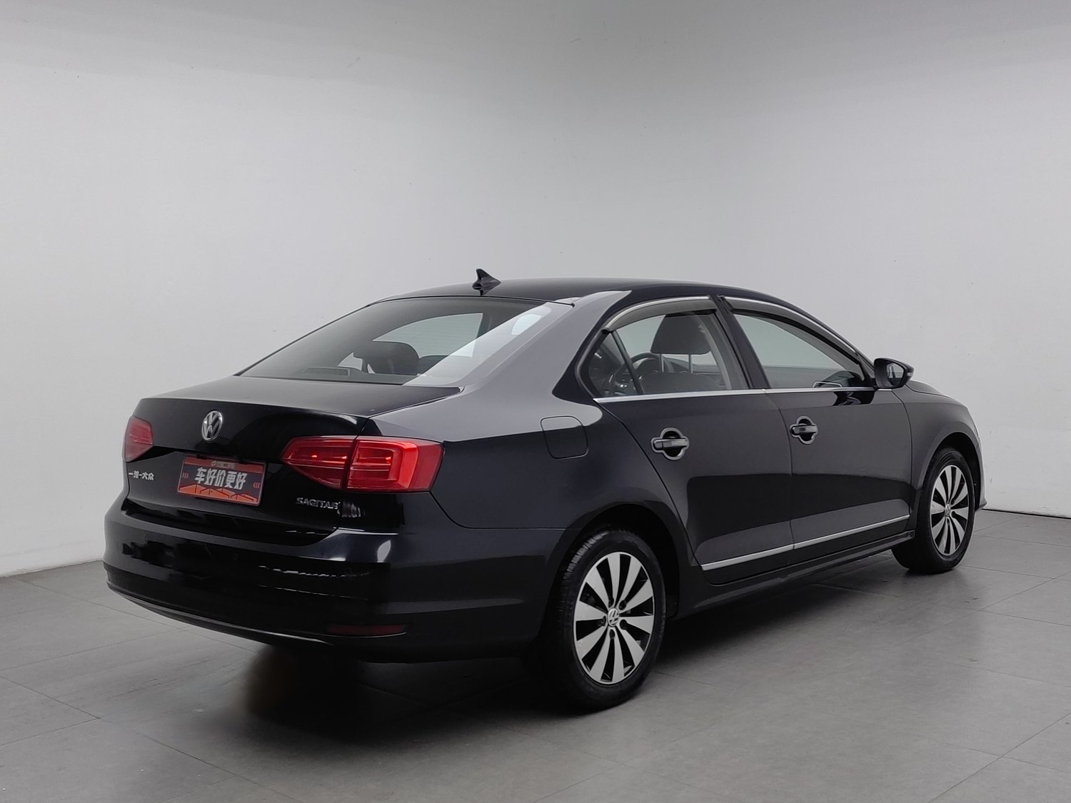Used Volkswagen Sagitar 2017 1.6 MT