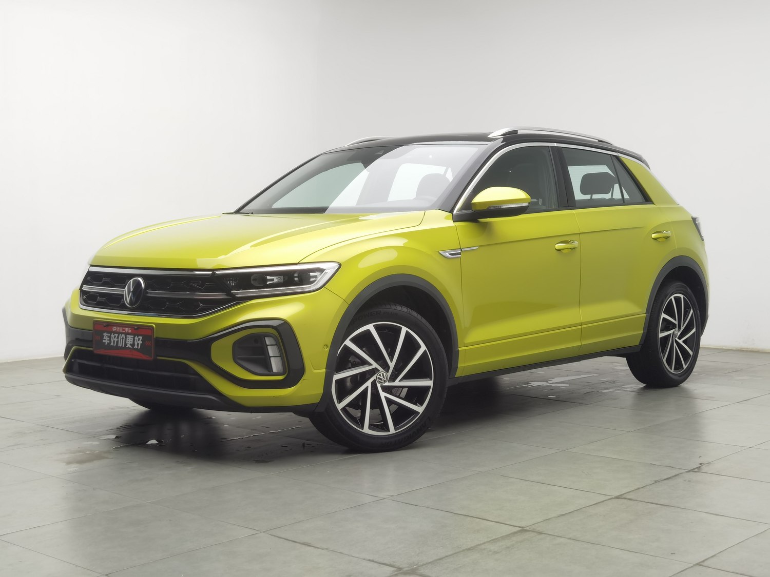 Used Volkswagen T-Roc 2023 1.5 AT