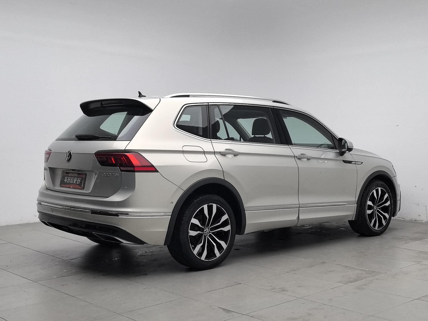 Used Volkswagen Tiguan L 2021 2.0 AT