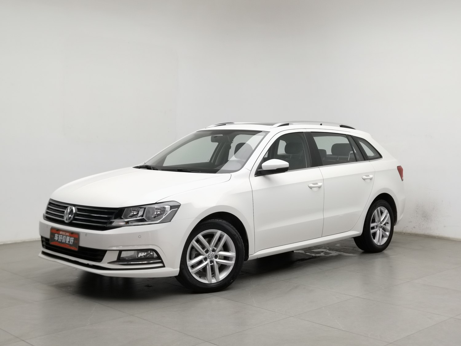 Used Volkswagen Gran Lavida 2015 1.4 AT
