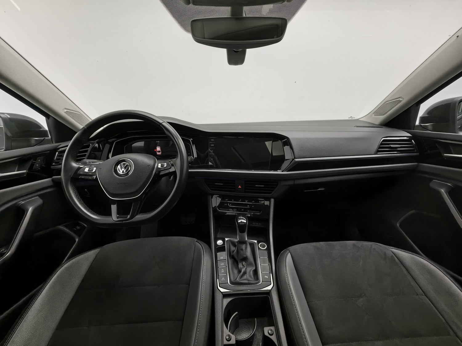 Used Volkswagen Sagitar 2021 1.4 AT
