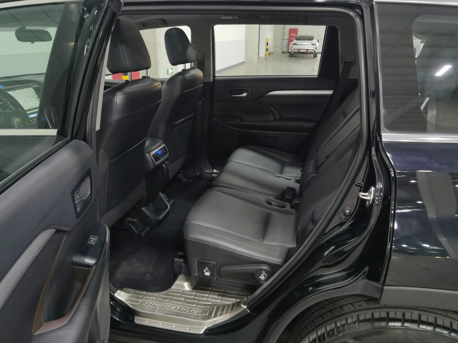 Used Toyota Highlander 2015 2.0 AT
