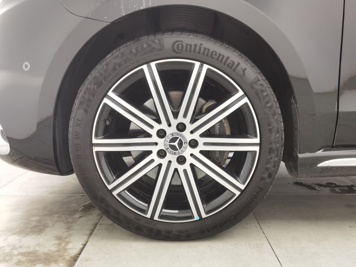 Used Mercedes-Benz V-Class 2022 2.0 AT