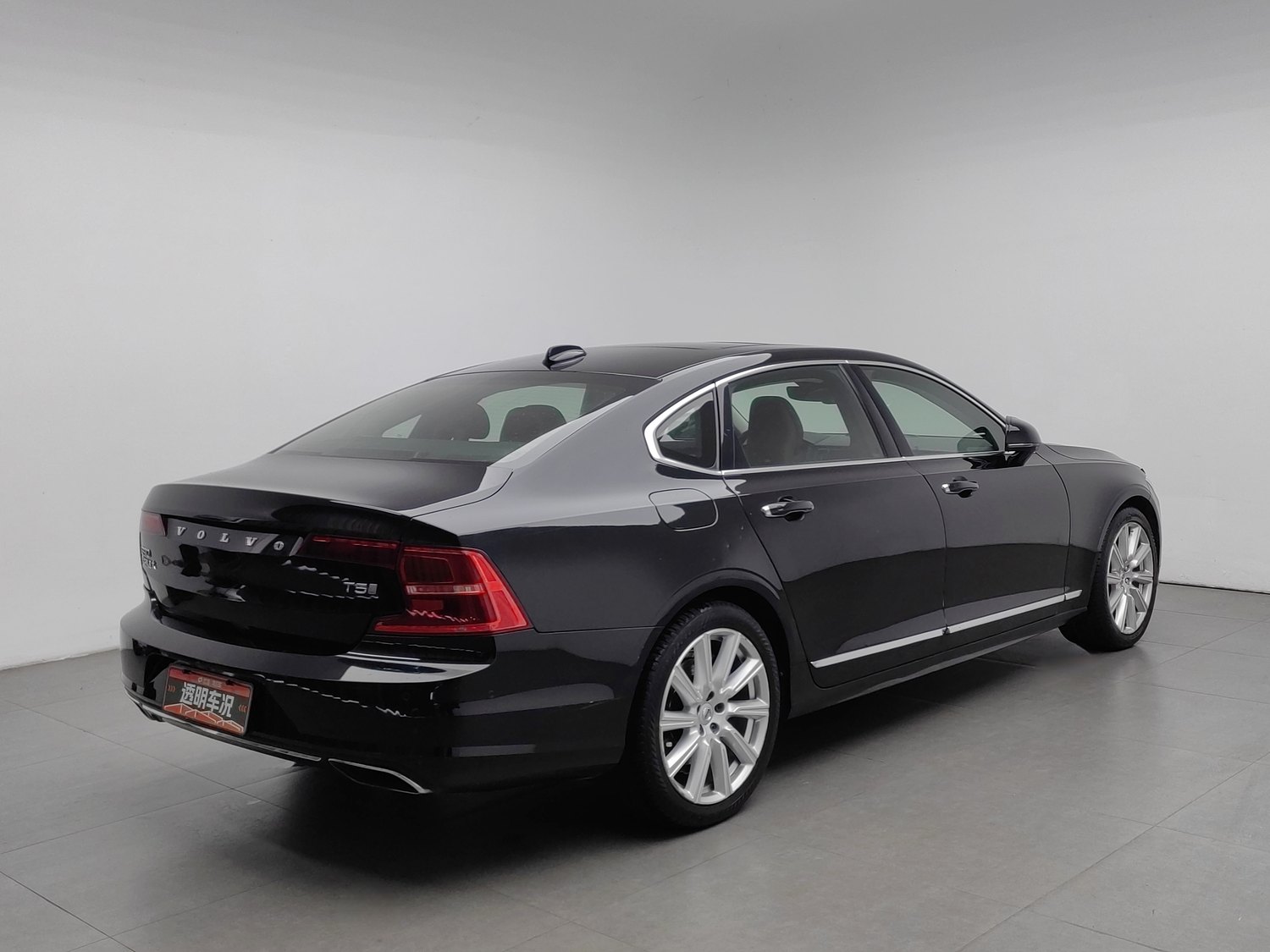 Used Volvo S90 2019 2.0 AT