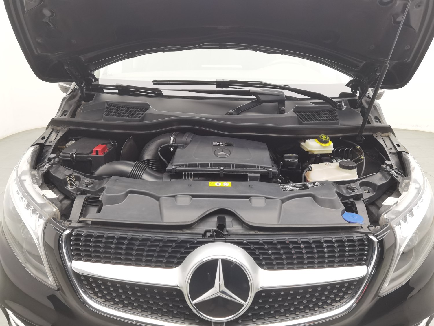 Used Mercedes-Benz V-Class 2022 2.0 AT