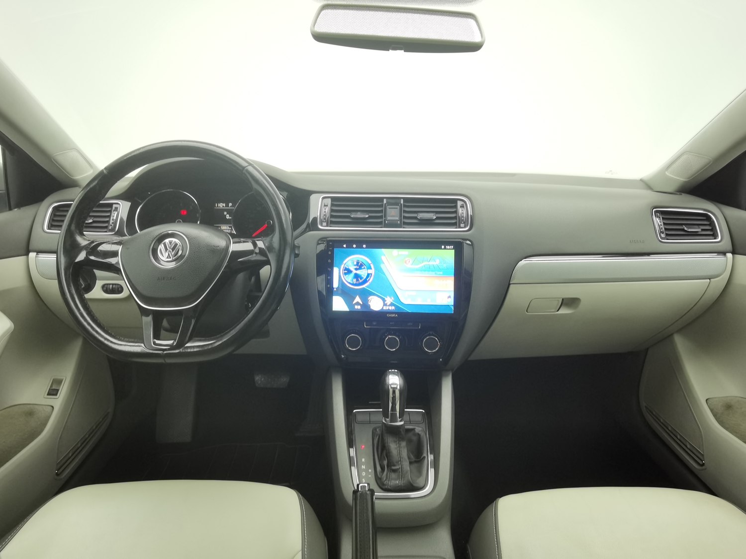 Used Volkswagen Sagitar 2015 1.4 AT