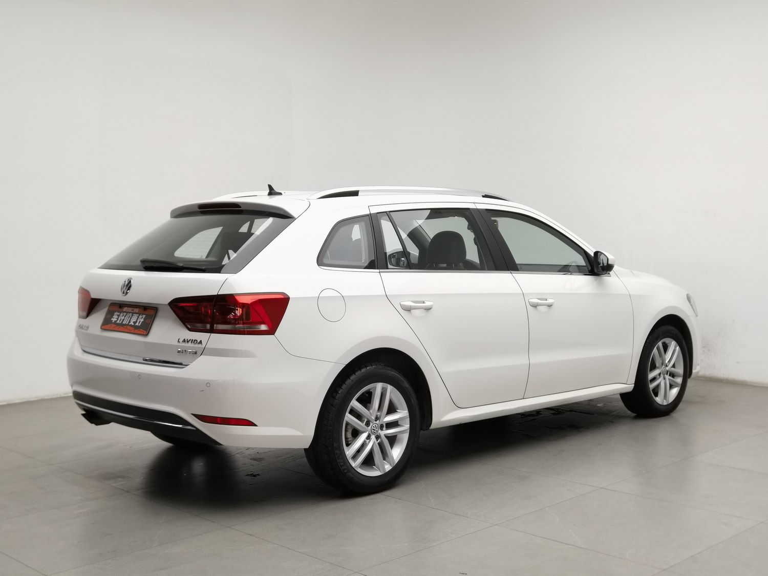 Used Volkswagen Gran Lavida 2015 1.4 AT