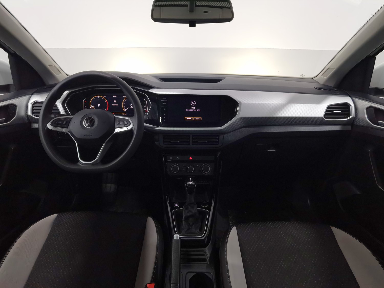 Used Volkswagen Tacqua 2023 1.2 AT