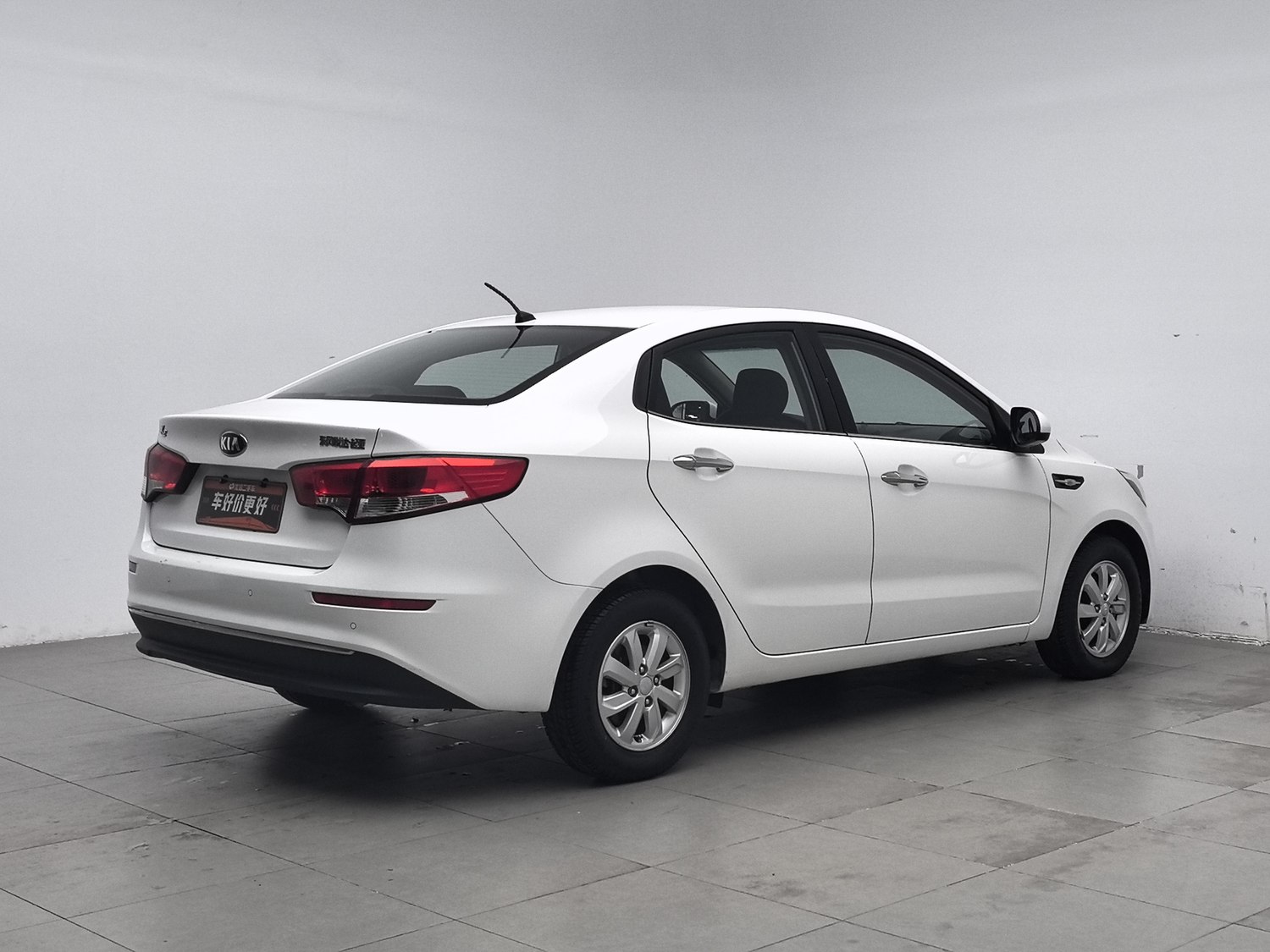 Used Kia K2 2015 1.4 MT