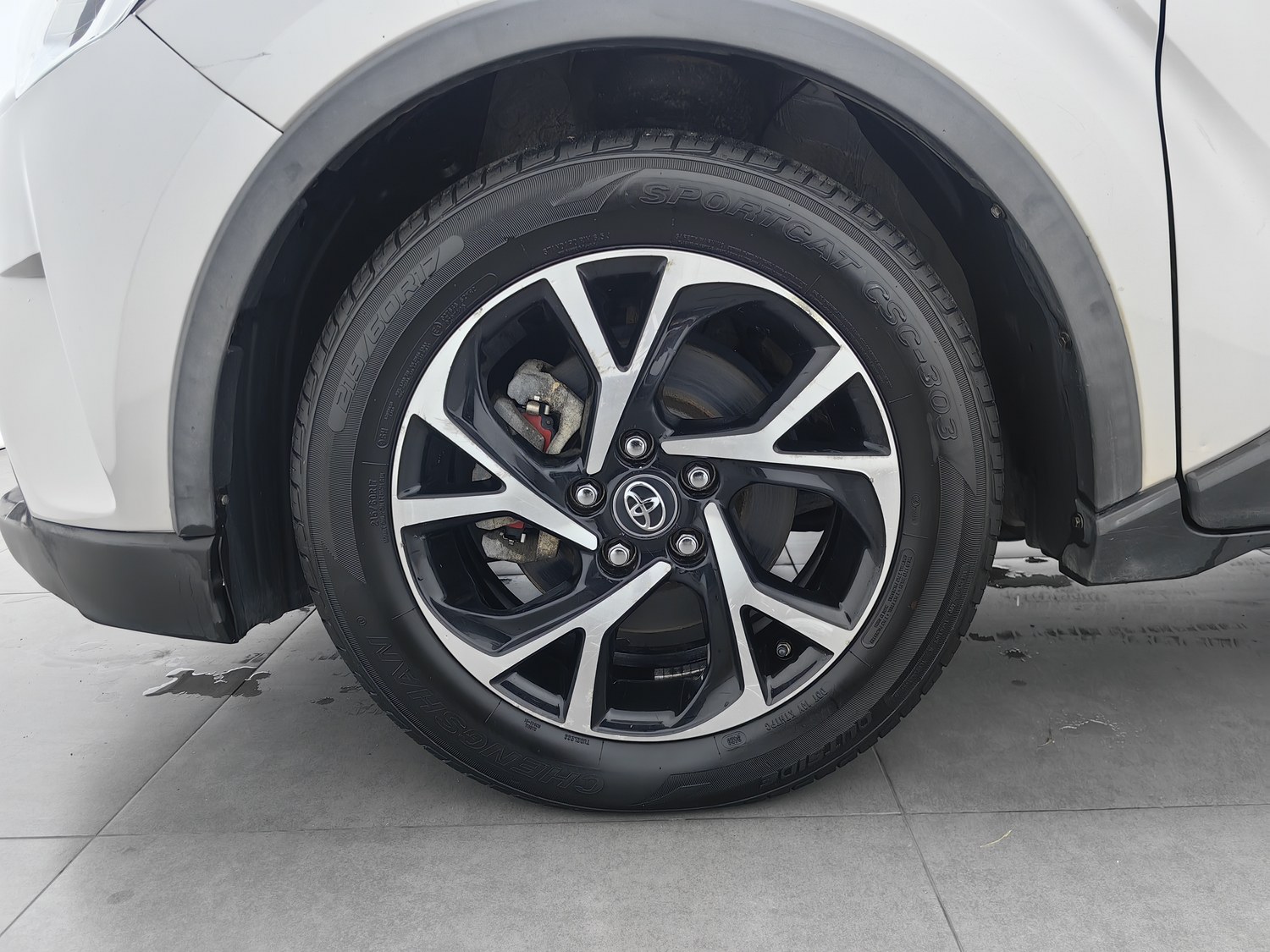 Used Toyota C-HR 2020 2.0 AT