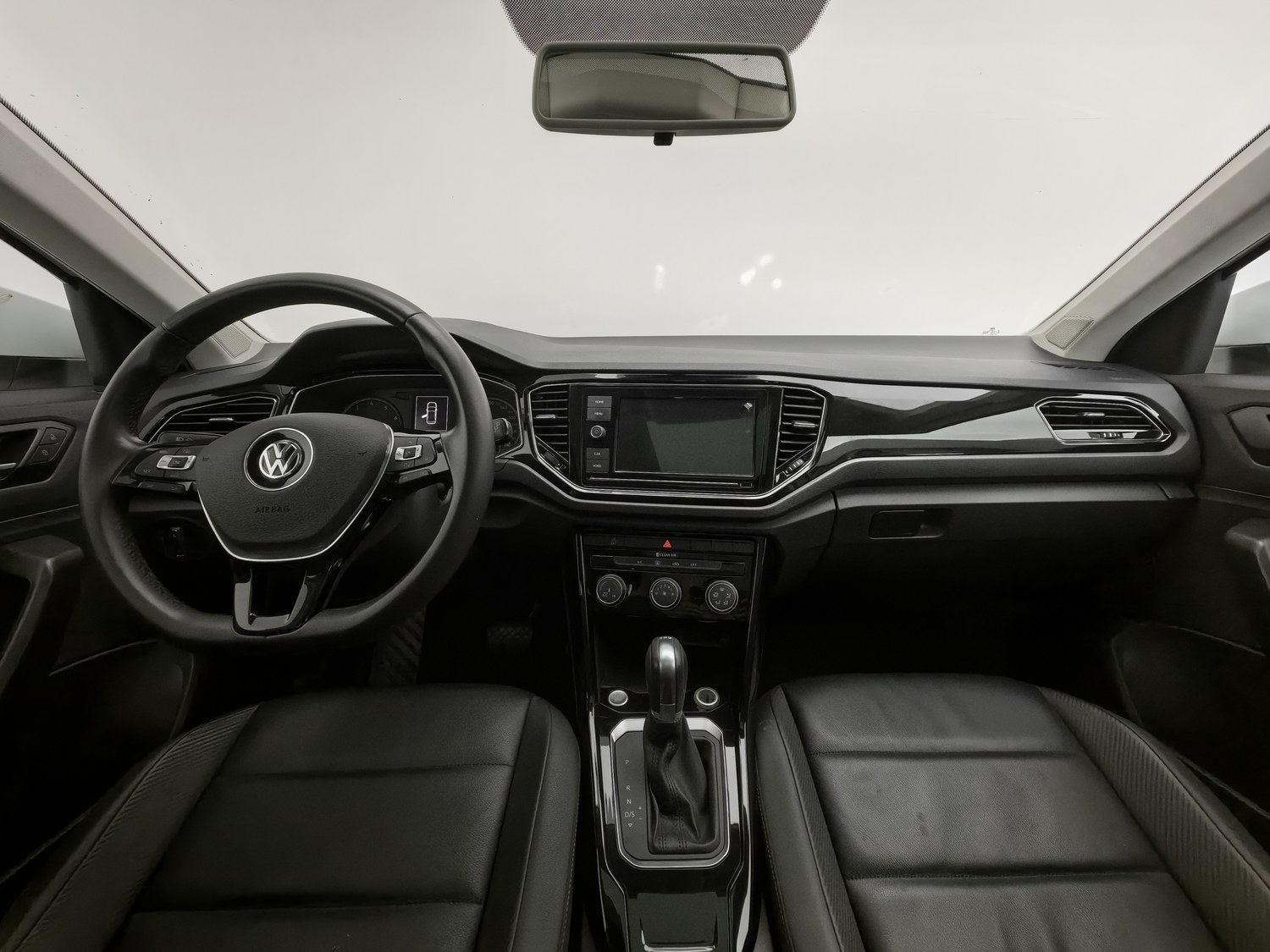 Used Volkswagen T-Roc 2019 1.4 AT