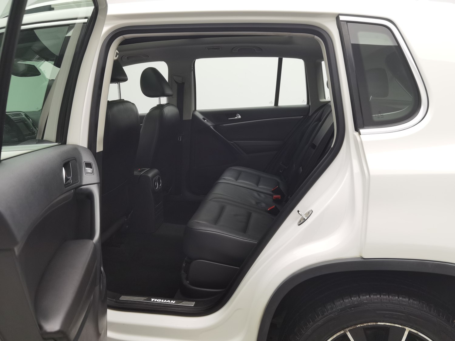 Used Volkswagen Tiguan 2015 1.8 AT