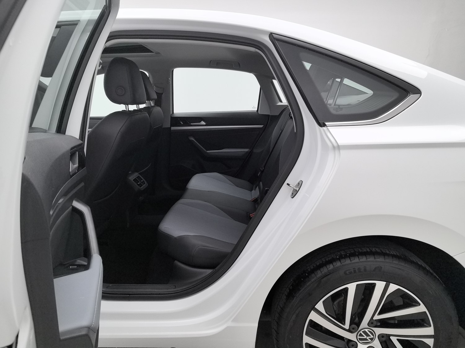 Used Volkswagen Lavida 2024 1.5 AT