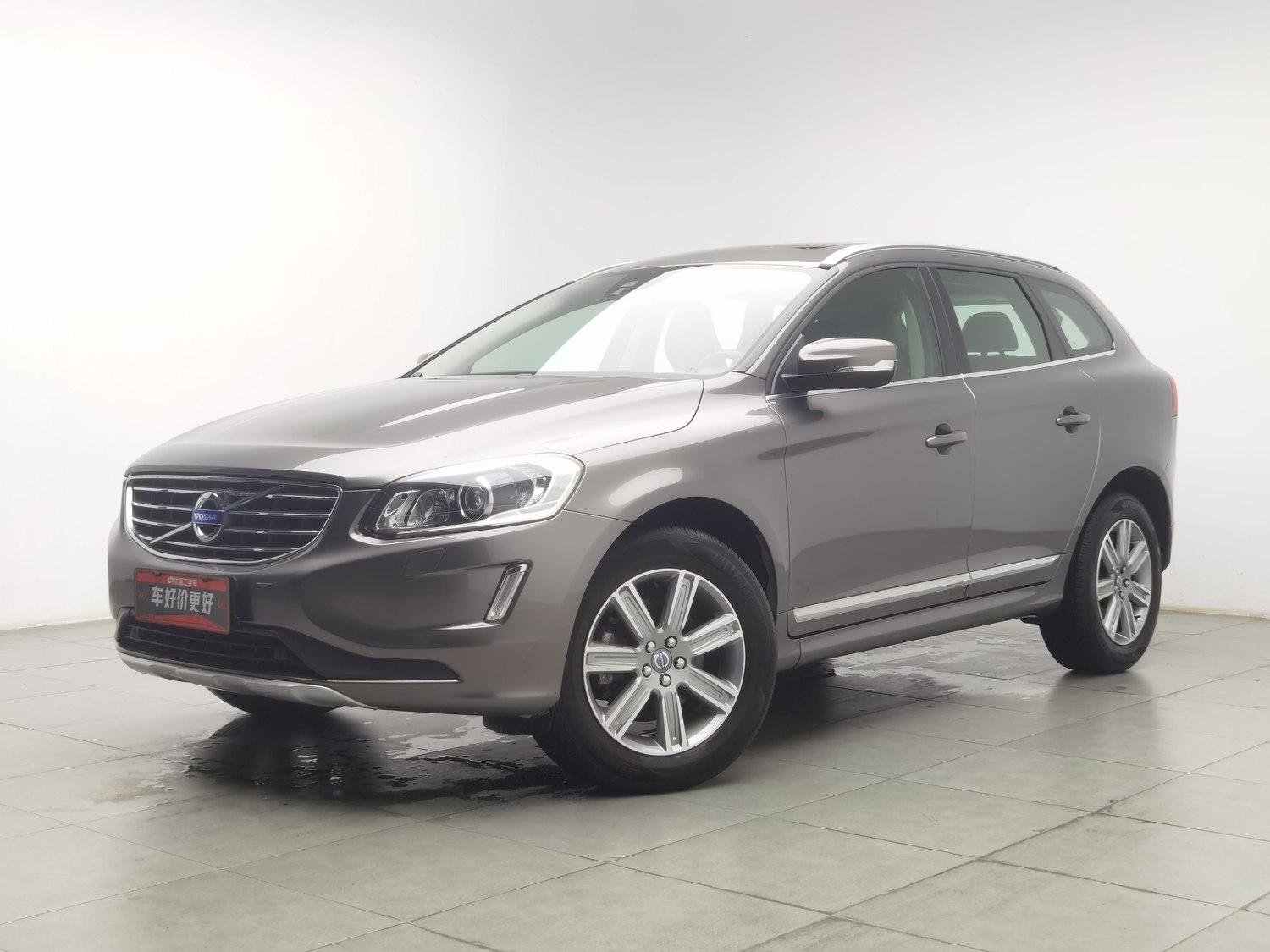 Used Volvo XC60 2016 2.0 AT