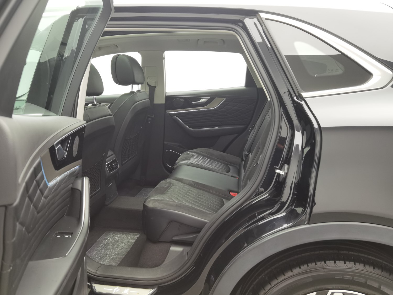 Used Hongqi HS5 2022 2.0 AT