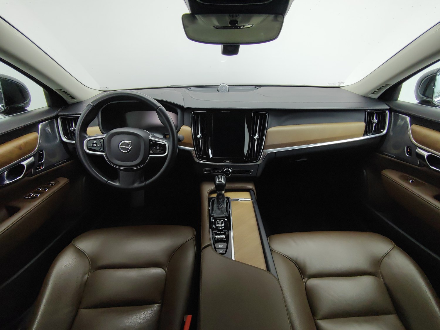 Used Volvo S90 2019 2.0 AT