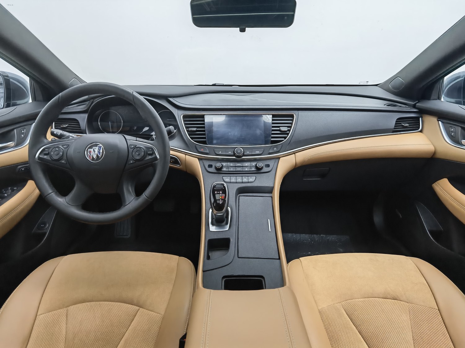Used Buick LaCrosse 2021 2.0 AT