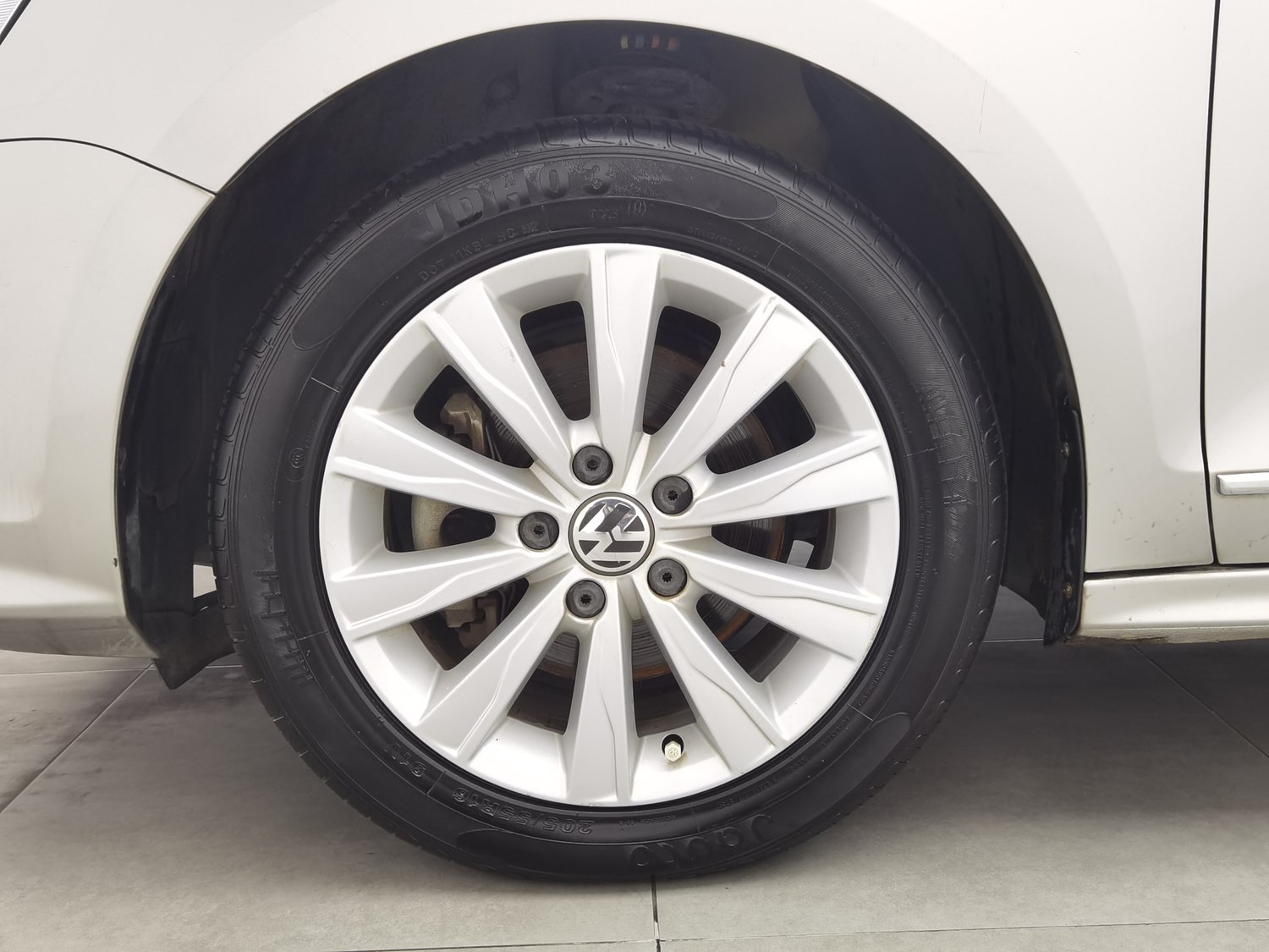 Used Volkswagen Sagitar 2015 1.4 AT
