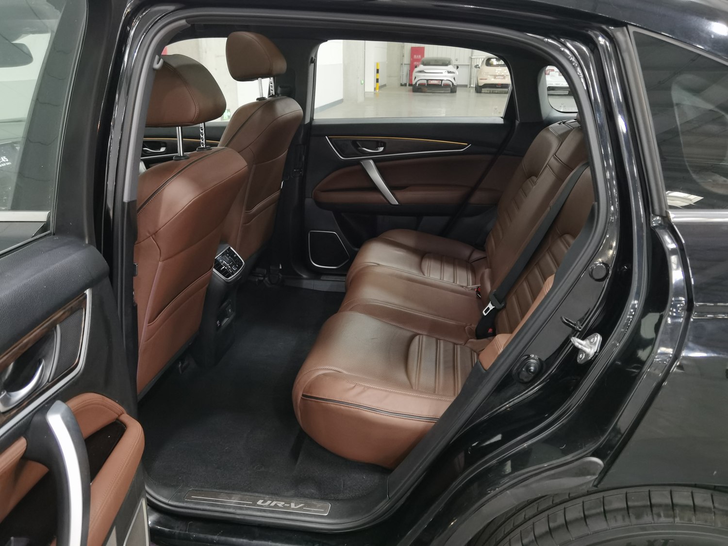 Used Honda UR-V 2017 2.0 AT