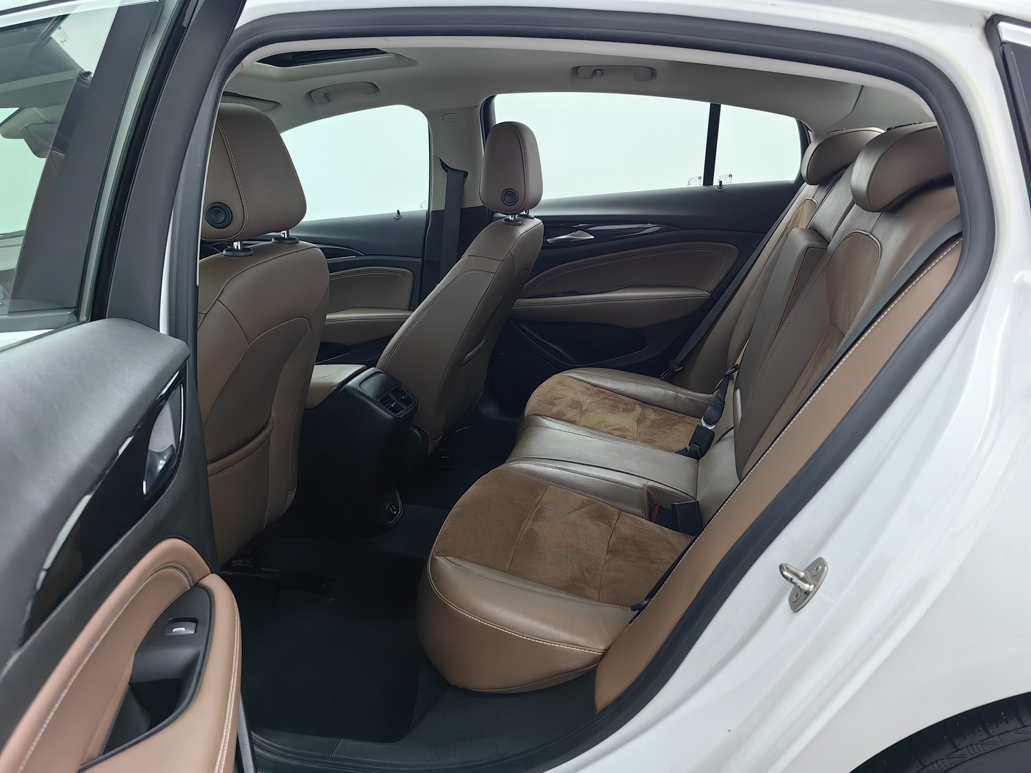 Used Buick Regal 2022 1.5 AT