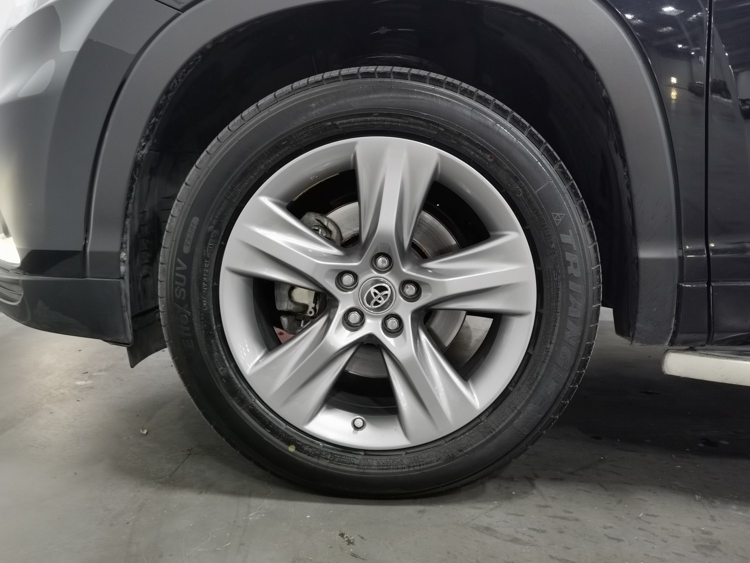 Used Toyota Highlander 2015 2.0 AT