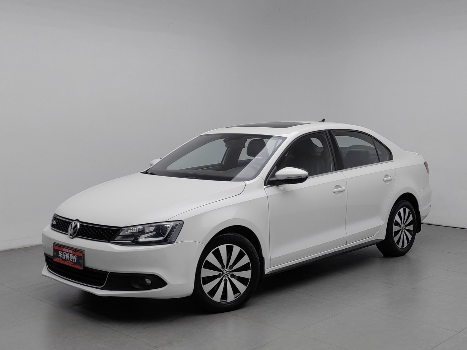 Used Volkswagen Sagitar 2013 2.0 AT