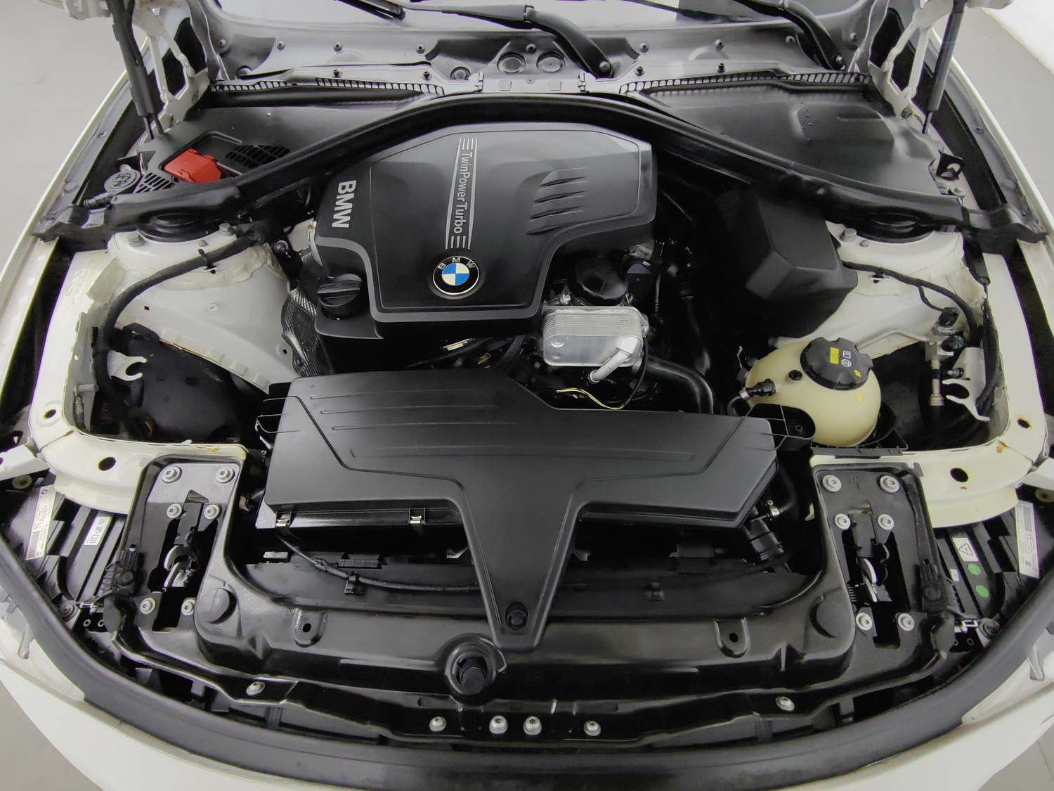 Used BMW 3 Series 2015 2.0 AT