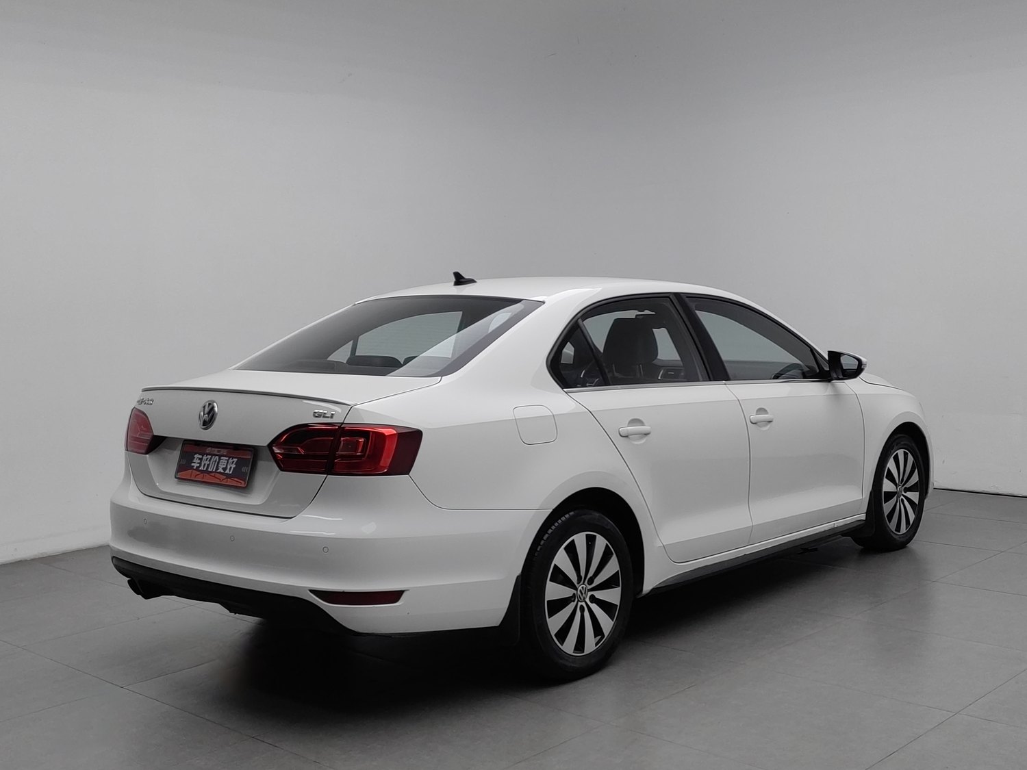 Used Volkswagen Sagitar 2013 2.0 AT