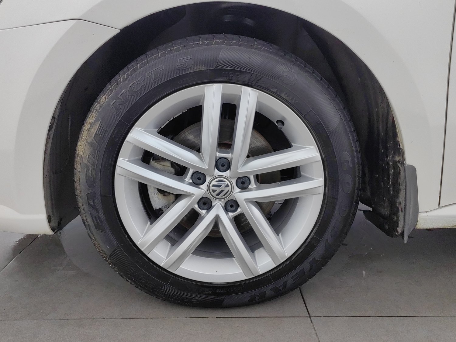 Used Volkswagen Gran Lavida 2017 1.2 AT