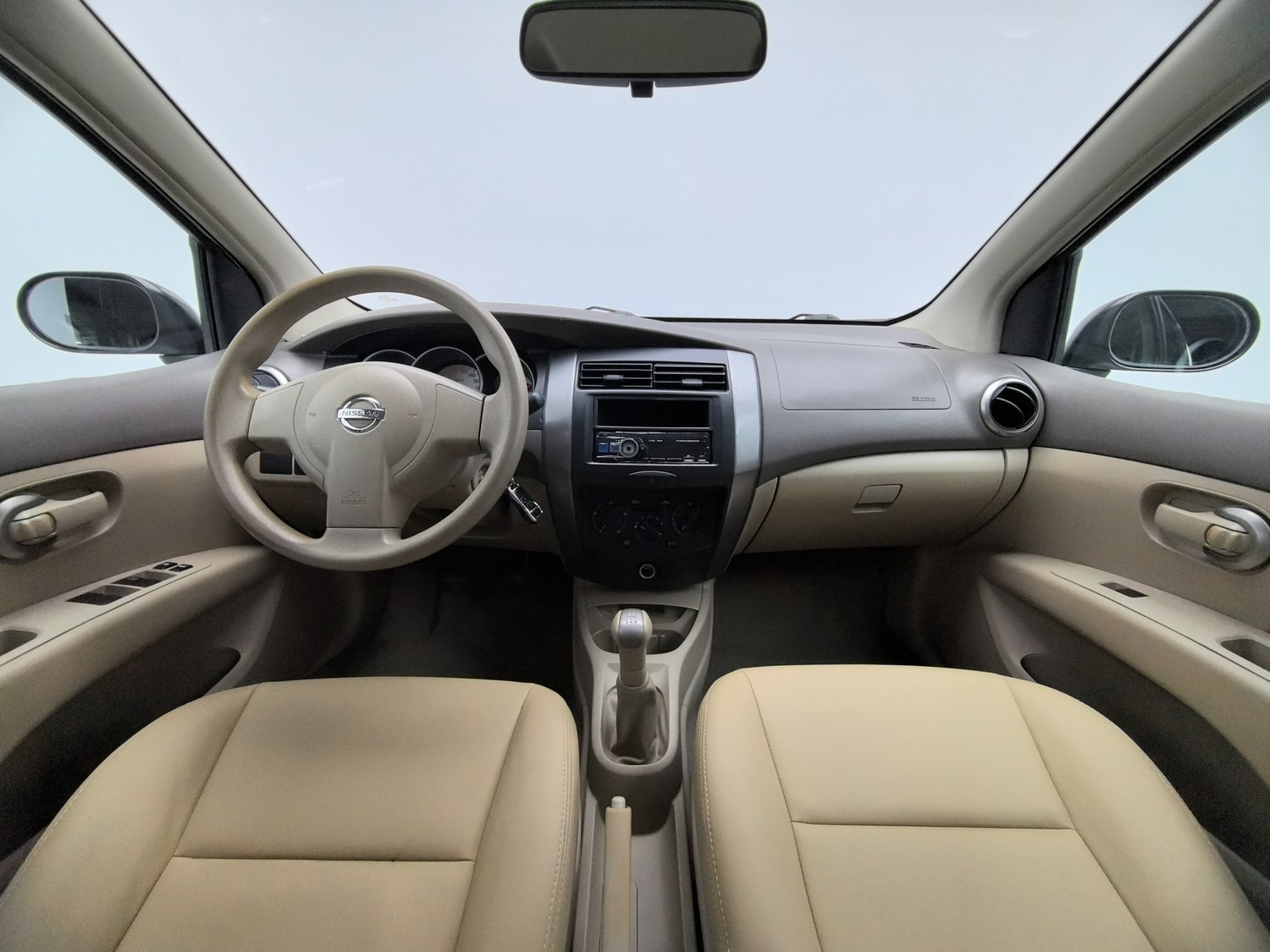 Used Nissan Livina 2010 1.6 MT