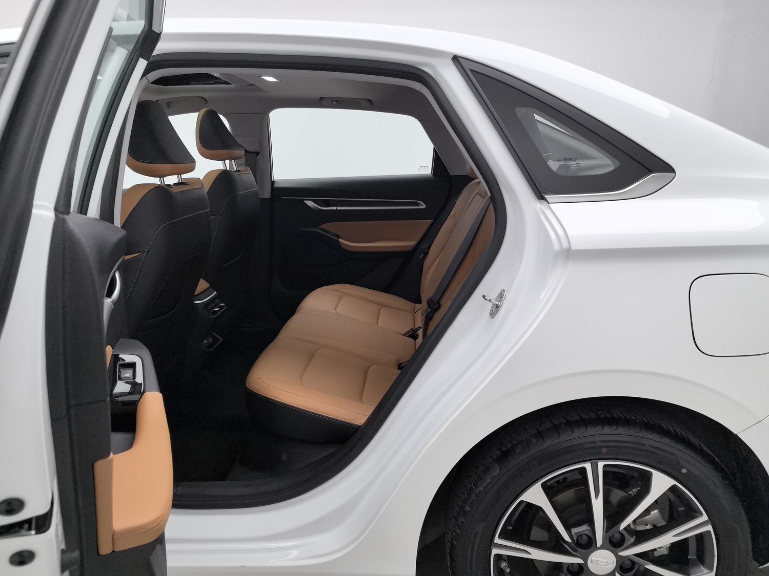 Used Geely Emgrand 2025 1.5 AT