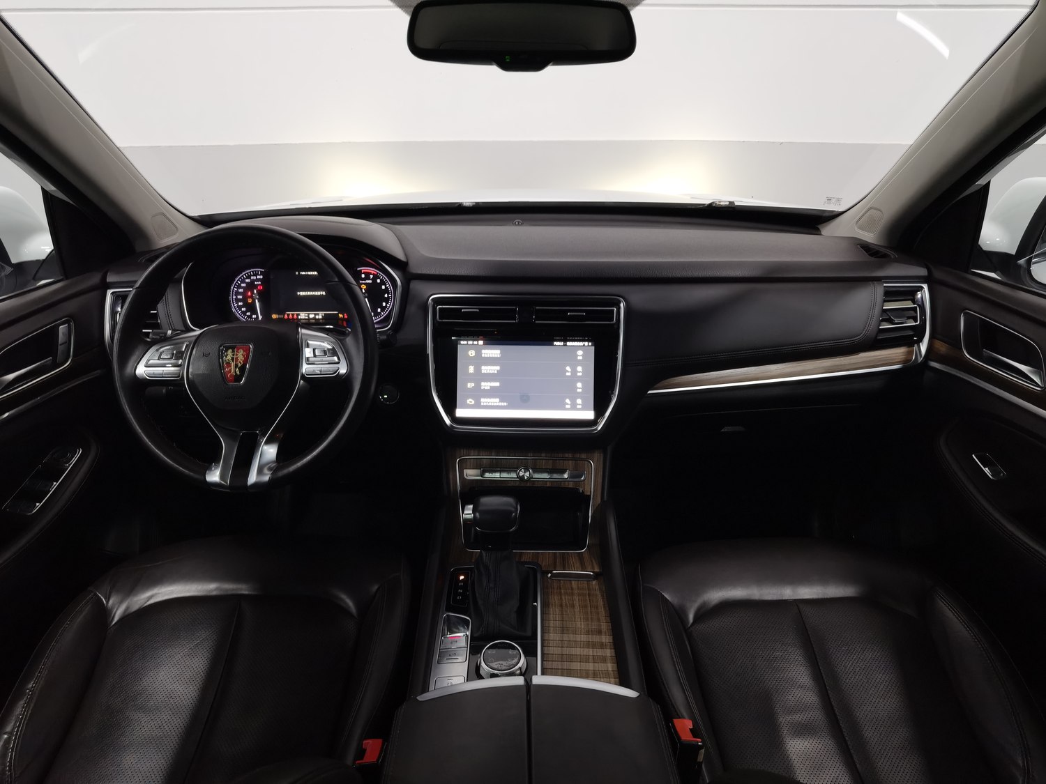 Used Roewe RX8 2018 2.0 AT